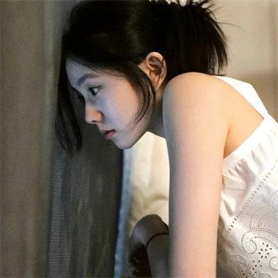 赤裸女羔羊
